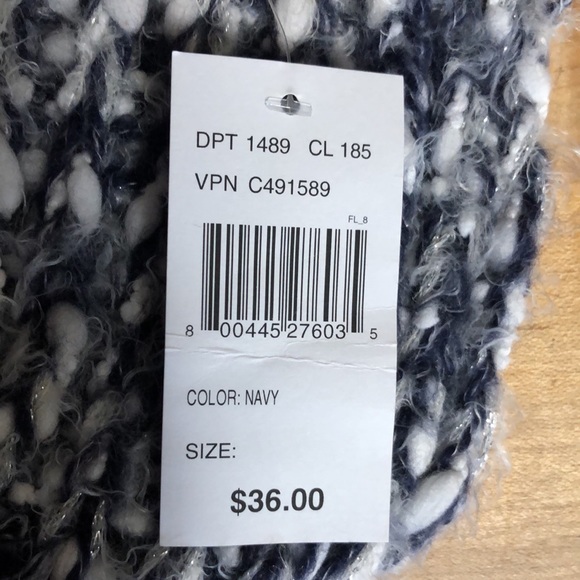 NWT Infinity Scarf - Picture 4 of 5